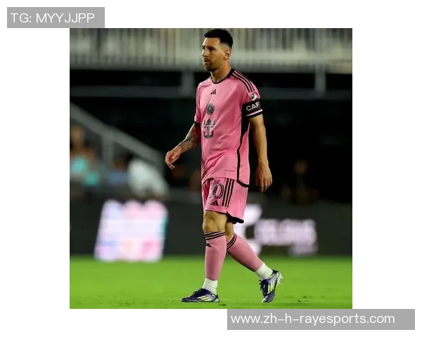 梅西与传奇8足球鞋的完美搭配揭秘如何助力巅峰表现 梅西与传奇8足球鞋的完美搭配揭秘如何助力巅峰表现